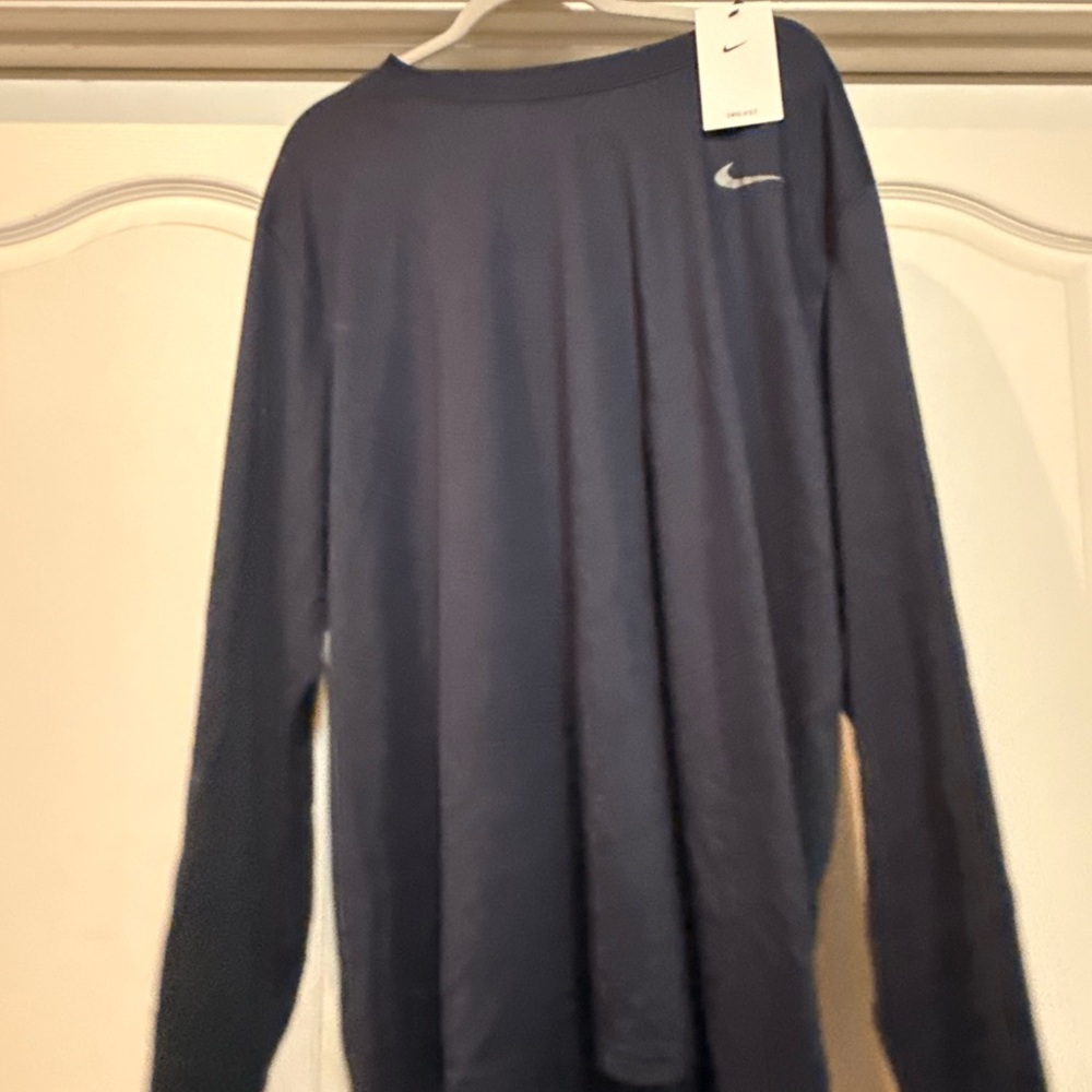 Nike Men's Dark Blue Long Sleeve Tee